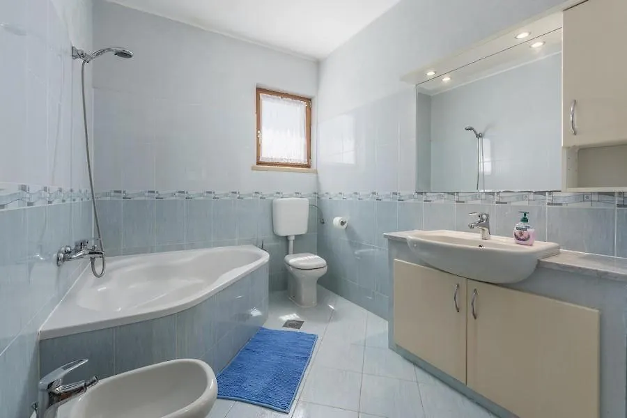 Apartment Iris Novigrad Istria Croacia