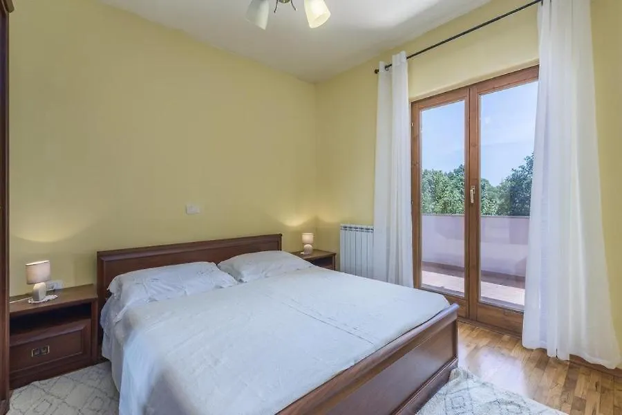 Apartment Iris Novigrad Istria