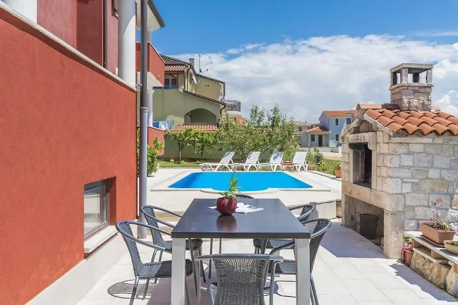 Apartment Iris Novigrad Istria 3*,  Croacia